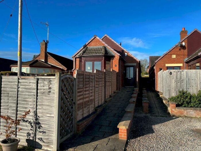 3 Bedroom Bungalow To Rent In Weedon, NN7