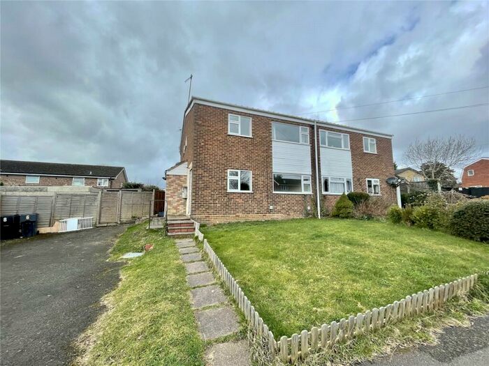 2 Bedroom Maisonette To Rent In Milton Road, Catshill, Bromsgrove, Worcestershire, B61