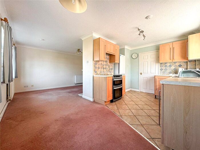 2 Bedroom Bungalow For Sale In Ringwood Close, Wigston, Leicestershire, LE18