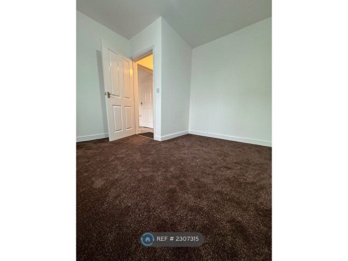 2 Bedroom Flat To Rent In High Road, Toton, Nottingham, NG9