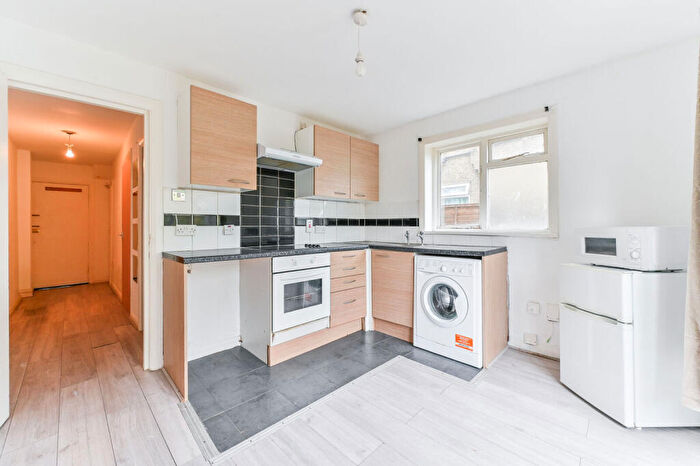 Studio For Sale In Lodge Road, , Croydon, CR0