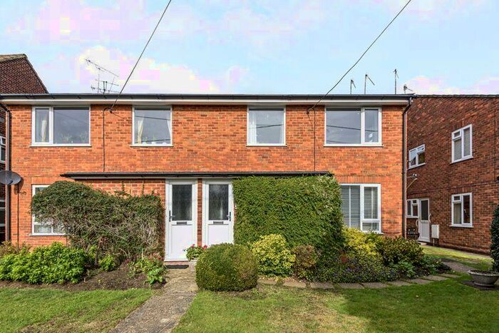 2 Bedroom Maisonette To Rent In Milford Road, Elstead, GU8