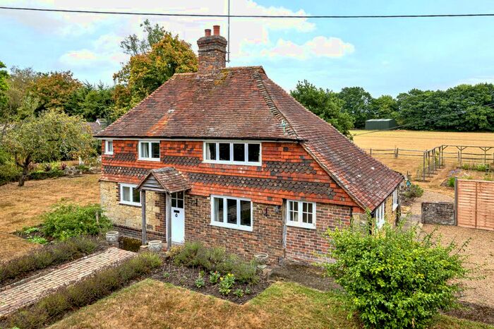 2 Bedroom Detached House For Sale In Marringdean Road, Billingshurst, West Sussex, RH14