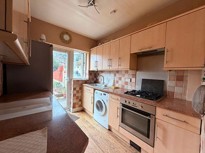 4 Bedroom Terraced House To Rent In Farrance Road, Chadwell Heath, RM6