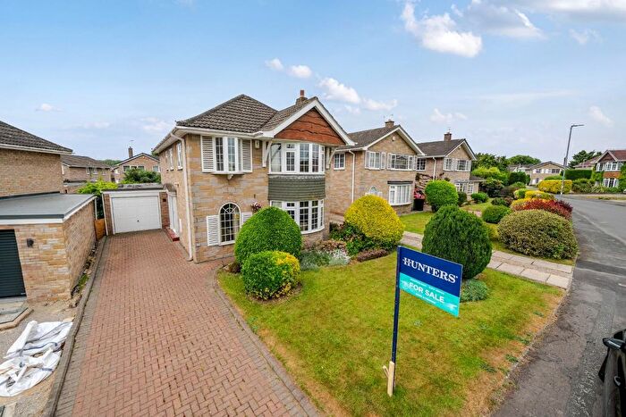 4 Bedroom Detached House For Sale In Badgerwood Glade, Wetherby, LS22