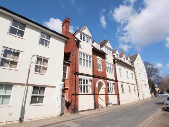 1 Bedroom Flat To Rent In Bootham Court, York, YO30