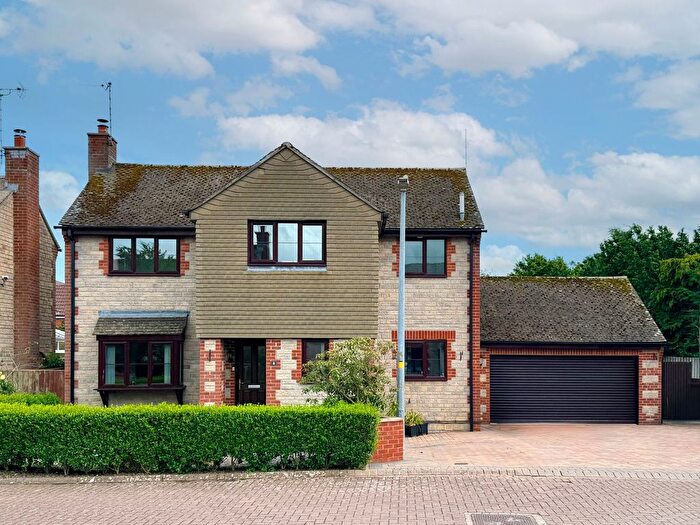 4 Bedroom Detached House For Sale In Ash Gardens, South Marston, SN3