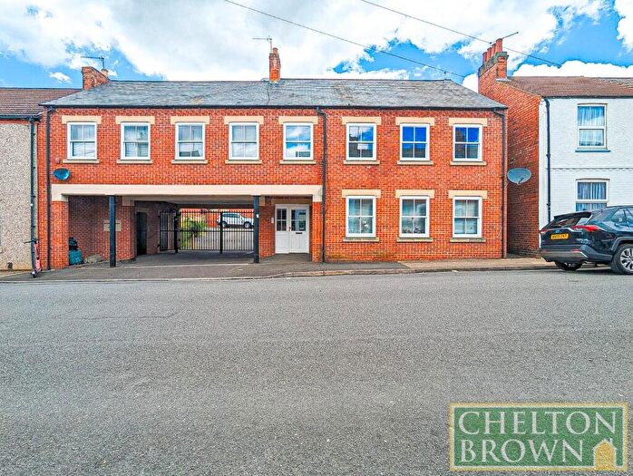 2 Bedroom Apartment To Rent In Stanhope Road, Northampton, NN2