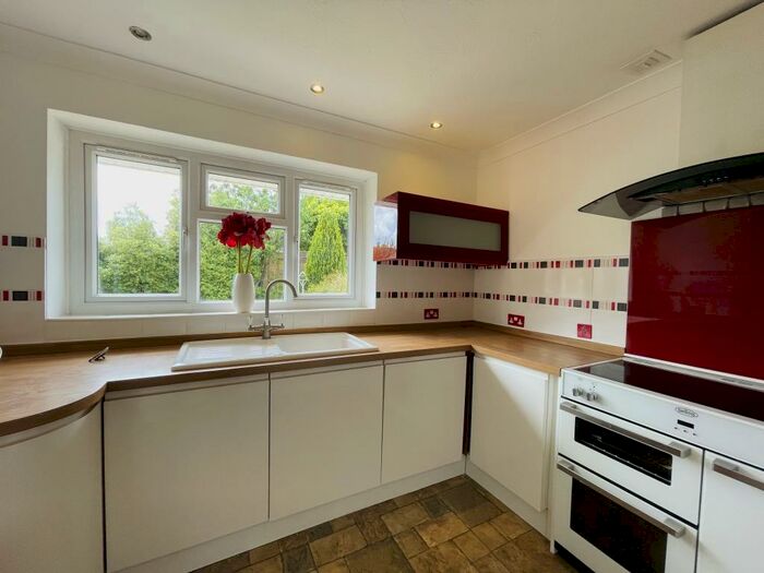 4 Bedroom House To Rent In Winchcombe Road, Frampton Cotterell, Bristol, BS36