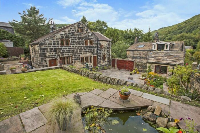 5 Bedroom Detached House To Rent In Stubbing Square, Hebden Bridge, HX7