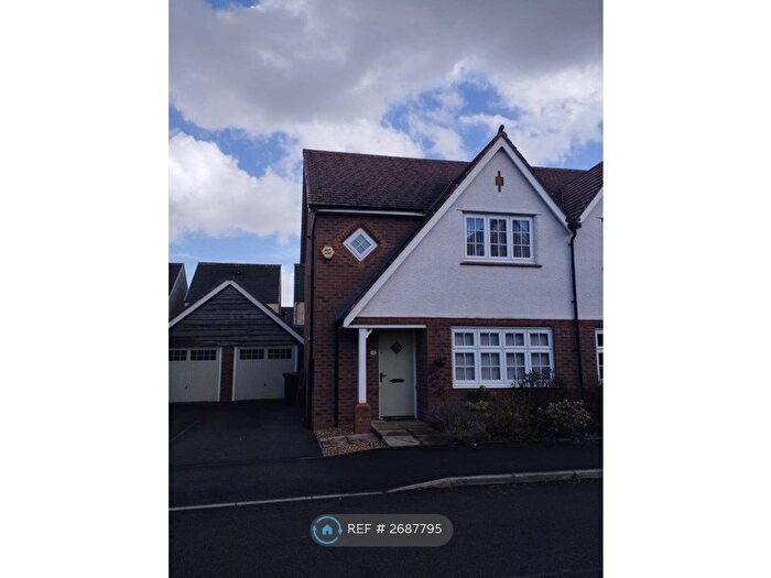 3 Bedroom Semi Detached House To Rent In Sandiacre, West Timperley, Altrincham, WA14