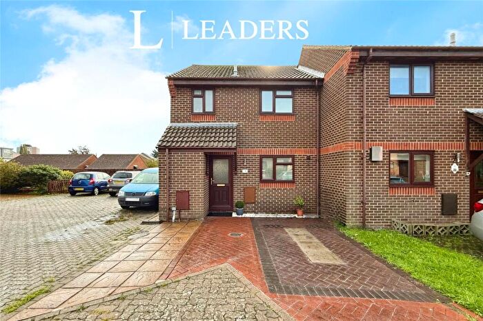 3 Bedroom End Of Terrace House For Sale In Keith Close, Gosport, Hampshire, PO12
