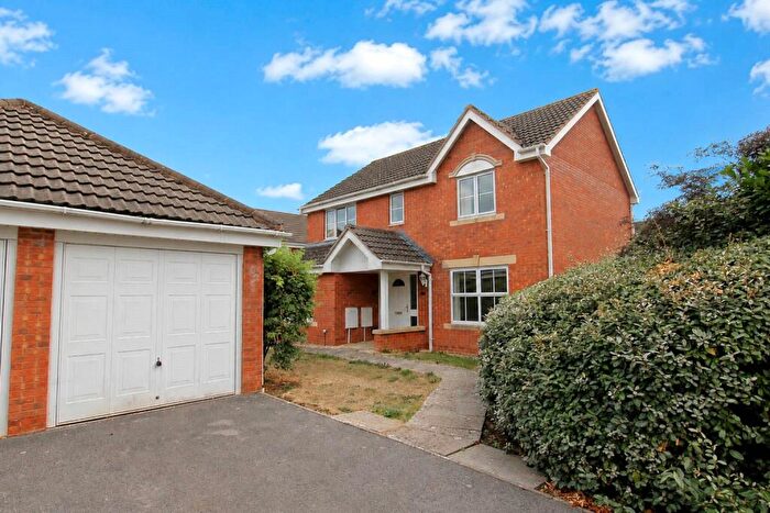 4 Bedroom Detached House For Sale In Moyle Park, Hilperton, BA14