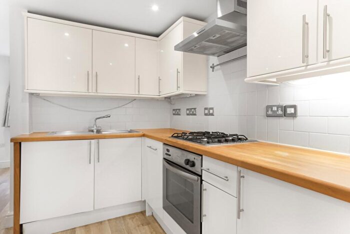 1 Bedroom Flat To Rent In Portland Terrace, Harvey Rd, Town Centre, Guildford, GU1