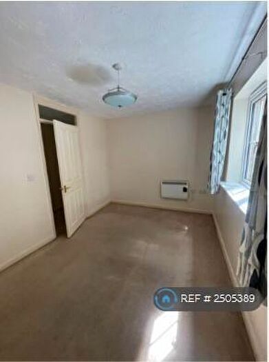 1 Bedroom Flat To Rent In Summers Lodge, Letchworth Garden City, SG6