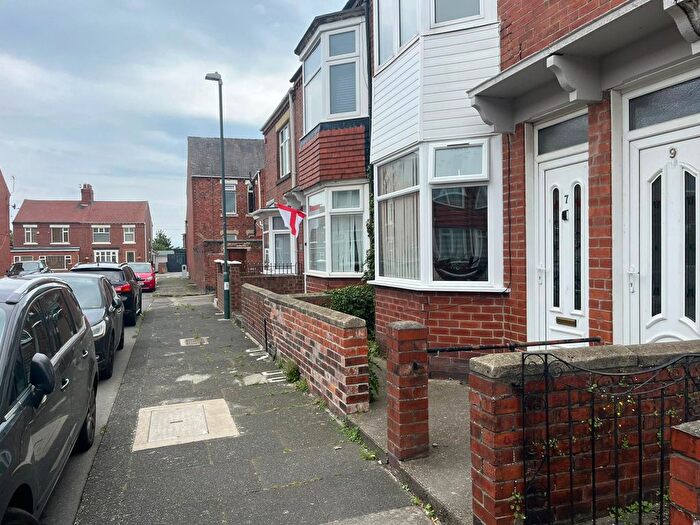 3 Bedroom Flat To Rent In Emlyn Road, South Shields, NE34