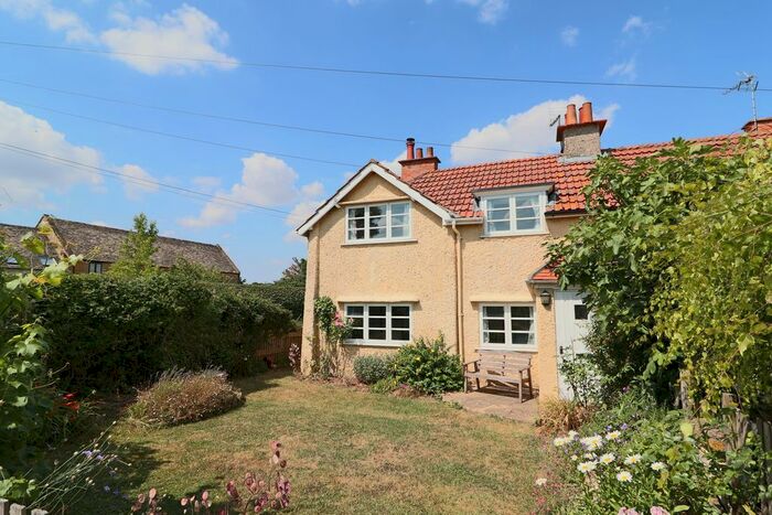 3 Bedroom Cottage For Sale In Toddington, Cheltenham, GL54