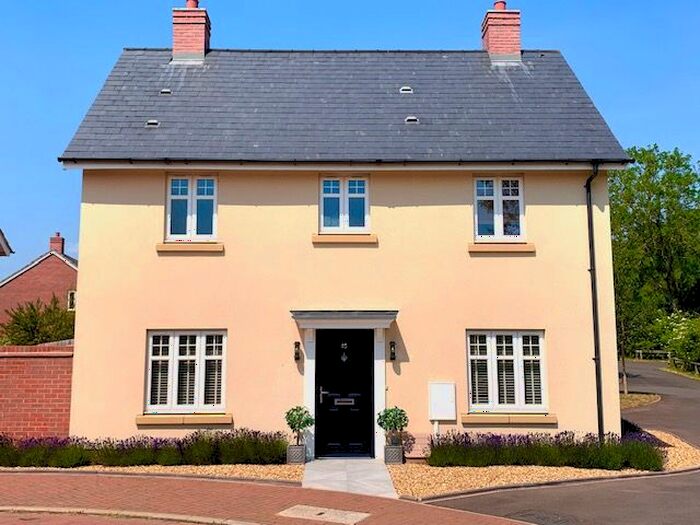 4 Bedroom Detached House To Rent In Junction Way, Thrapston, Kettering, NN14