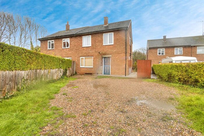 3 Bedroom Town House For Sale In Rosgill Place, Northampton, NN3