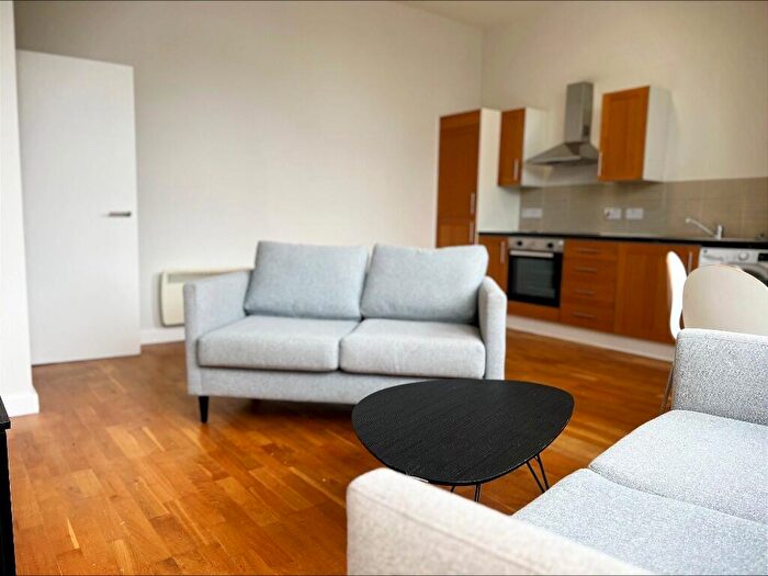 2 Bedroom Flat To Rent In The School House, Jackson Crescent, Manchester, Greater Manchester, M15