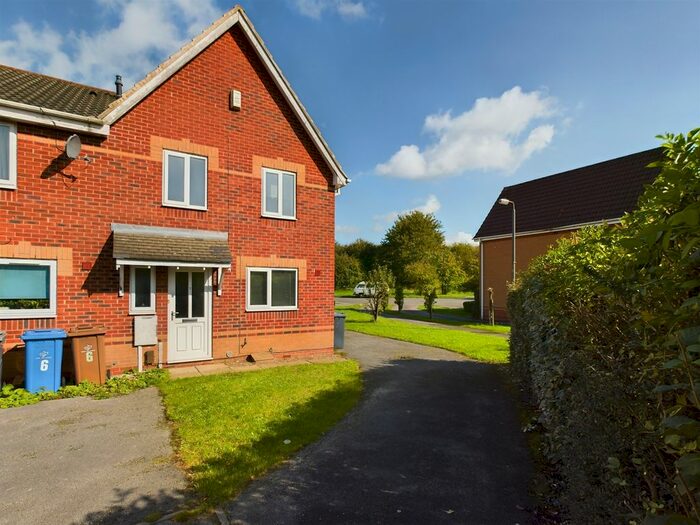 3 Bedroom Semi-Detached House To Rent In Waterloo Court, Derby, DE1