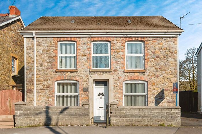 4 Bedroom Detached House For Sale In New Road, Ystradowen, Swansea, Carmarthenshire, SA9