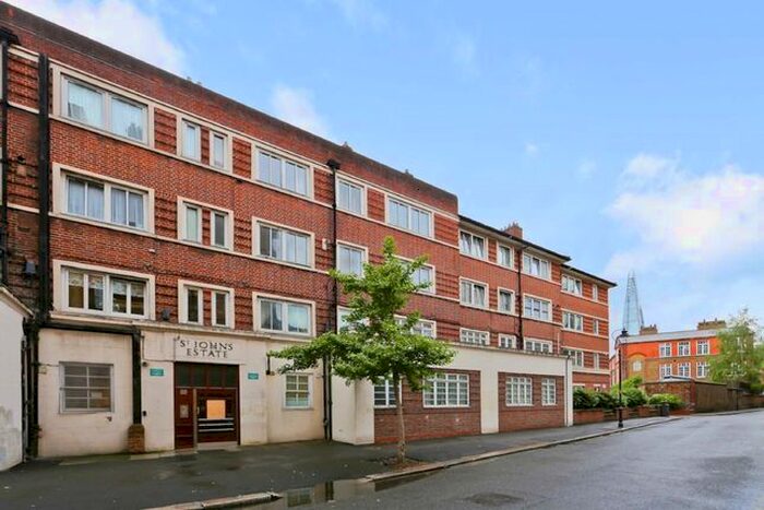 2 Bedroom Flat To Rent In St. Johns Estate, Tower Bridge Road, London, SE1