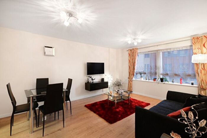 1 Bedroom Apartment To Rent In Burford Wharf, London, E15