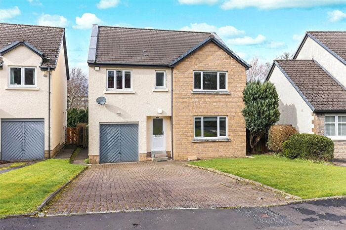 4 Bedroom Detached House For Sale In Brodie Park Crescent, Paisley, PA2
