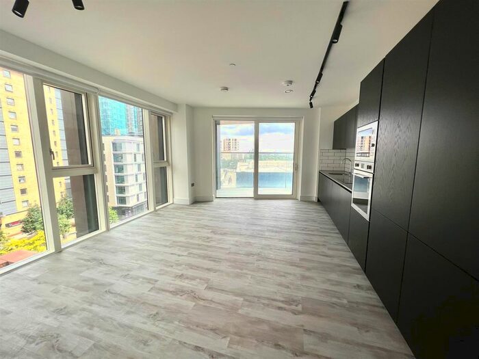 2 Bedroom Flat To Rent In Icon Tower, Portal Way, London, W3