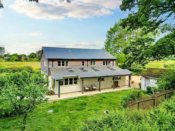 4 Bedroom Detached House For Sale In Sciviers Lane, Upham, SO32