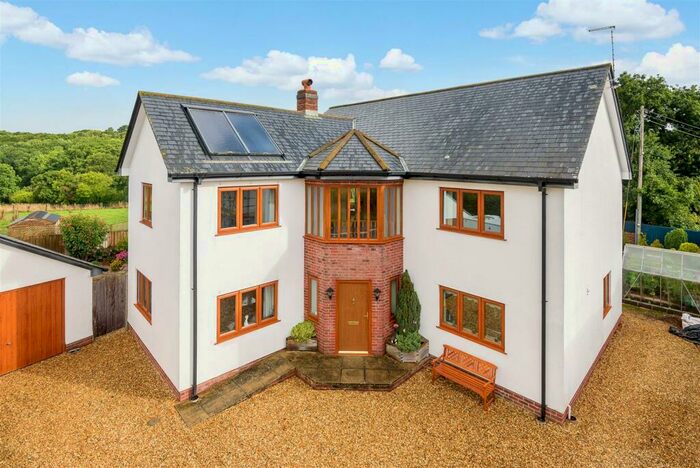 4 Bedroom Detached House For Sale In Tedburn St. Mary, Exeter, EX6
