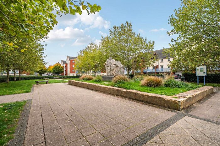 1 Bedroom Apartment For Sale In Arnold Road, Mangotsfield, Bristol, BS16