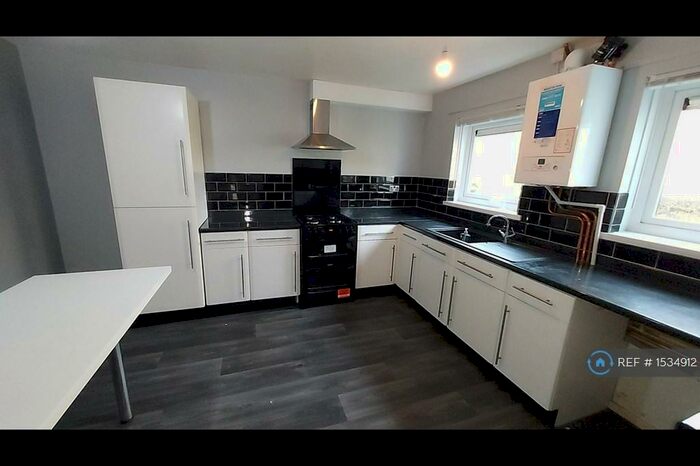 2 Bedroom Terraced House To Rent In Stronsay Close, Birmingham, B45