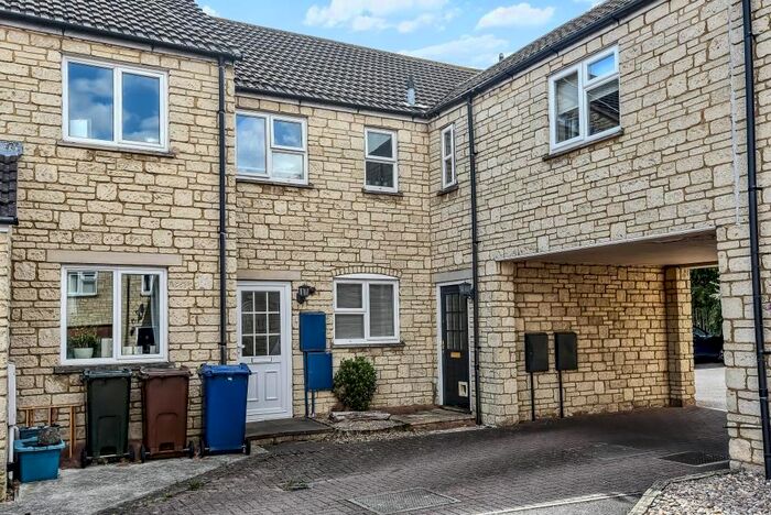 2 Bedroom Terraced House To Rent In Avocet Way, Bicester, OX26