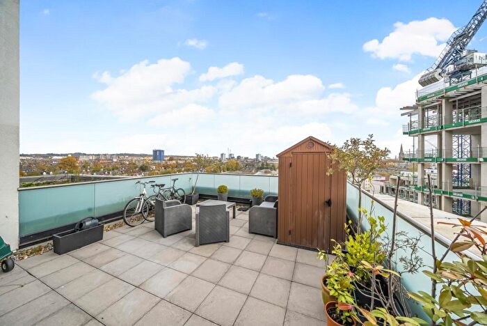 2 Bedroom Flat To Rent In Albert Road, London, NW6