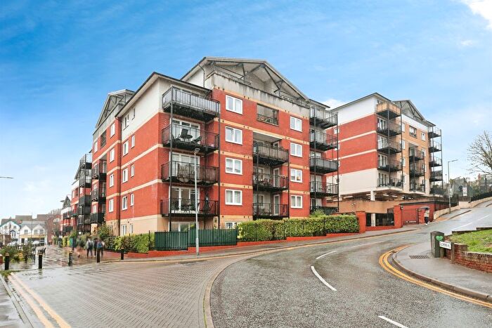 1 Bedroom Flat For Sale In Northway, Rickmansworth, WD3