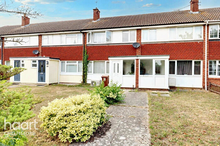 3 Bedroom Terraced House For Sale In Moss Path, Chelmsford, CM2