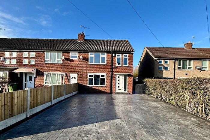 3 Bedroom End Terrace House For Sale In Bruntwood Lane, Cheadle Hulme, Stockport, SK8