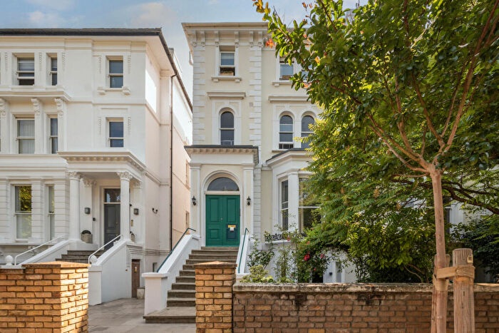 2 Bedroom Apartment For Sale In Greville Road, London, NW6