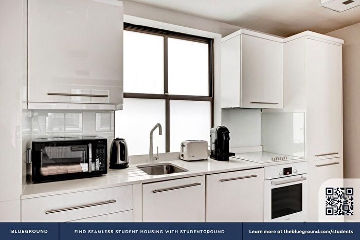 1 Bedroom Flat To Rent In City Of London, EC3R