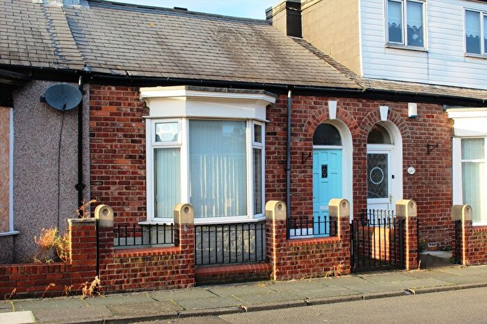 2 Bedroom Cottage For Sale In Hendon Burn Avenue, Sunderland, SR2