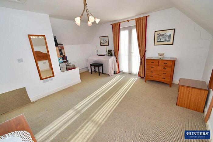 3 Bedroom End Of Terrace House For Sale In Newgate End, Wigston, LE18