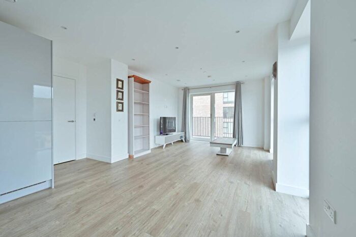 2 Bedroom Flat To Rent In Sheepcote Road, Harrow, HA1