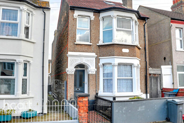 1 Bedroom Character Property For Sale In Norfolk Road, Thornton Heath, CR7