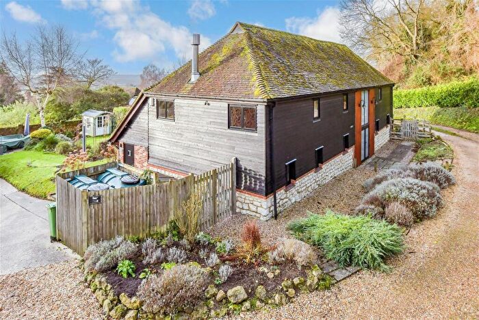 2 Bedroom Barn Conversion For Sale In Boyton Court Road, Sutton Valence, Maidstone, Kent, ME17