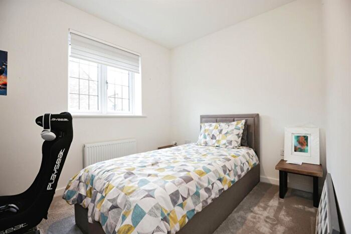 2 Bedroom Terraced House For Sale In Juniper Way, Rugby, CV21