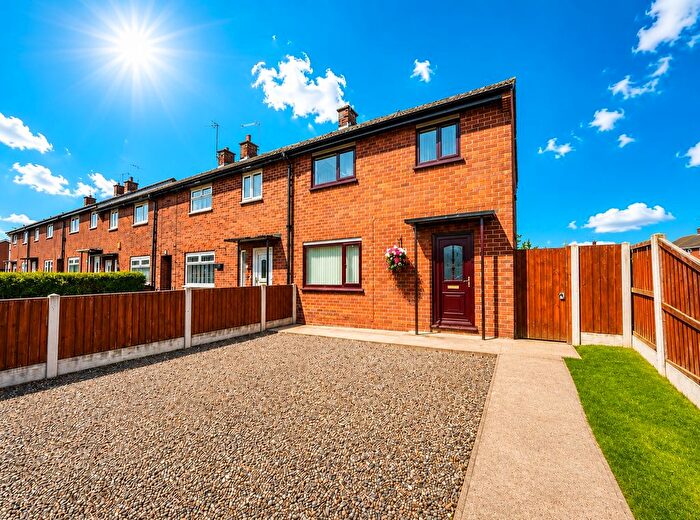 3 Bedroom End Of Terrace House For Sale In Dyserth Road, Blacon, Chester, Cheshire, CH1