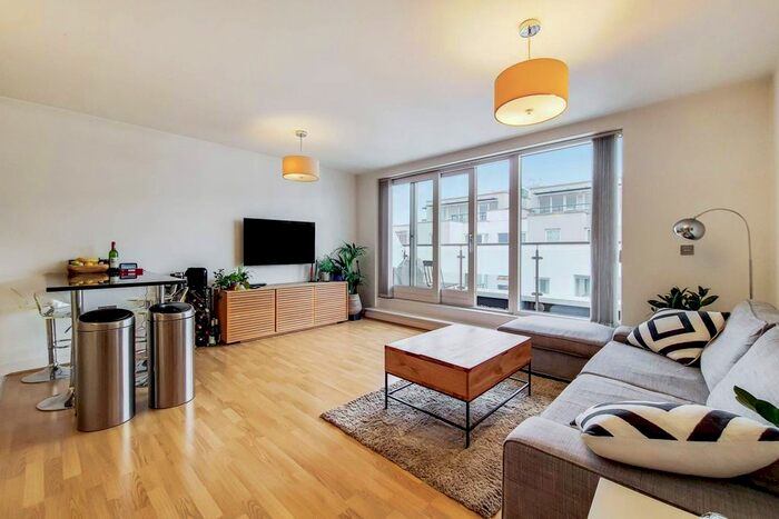 2 Bedroom Flat To Rent In Point Pleasant, Wandsworth, London SW18