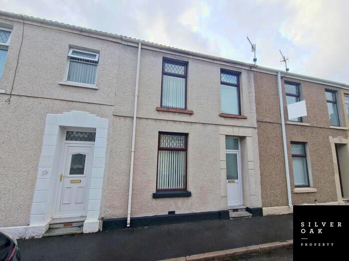 3 Bedroom Terraced House To Rent In Downing Street, Llanelli, SA15